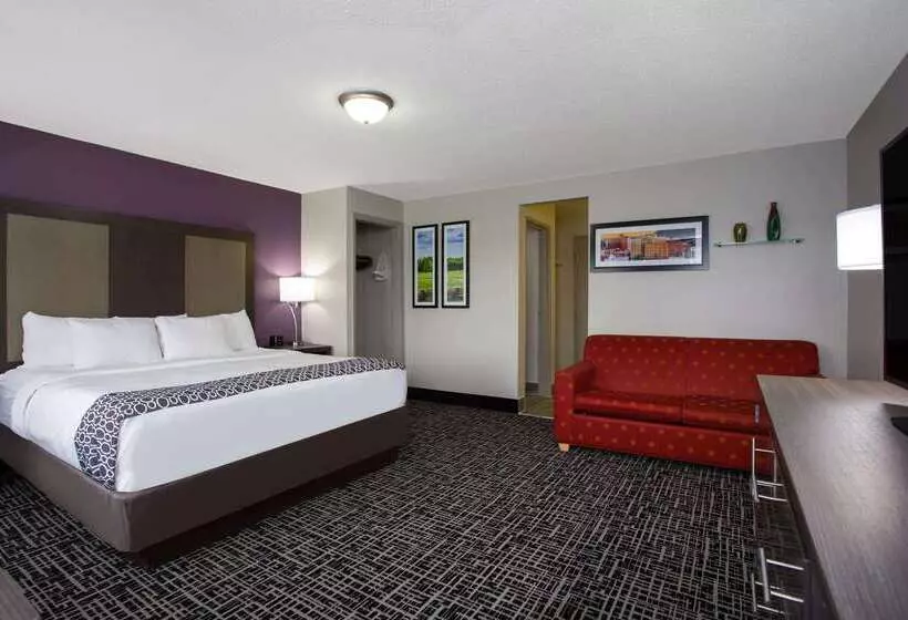 هتل La Quinta Inn By Wyndham Roanoke Salem