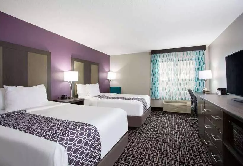 هتل La Quinta Inn By Wyndham Roanoke Salem
