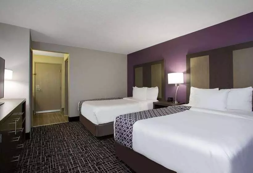 هتل La Quinta Inn By Wyndham Roanoke Salem
