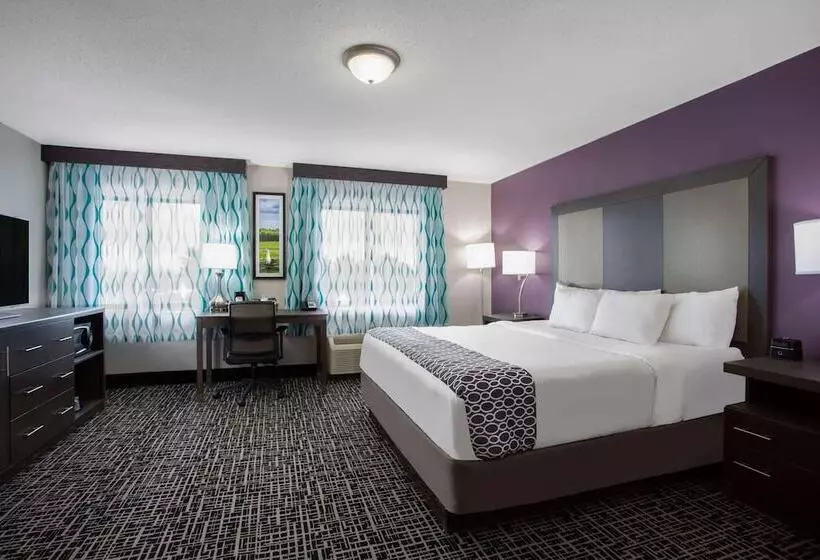 هتل La Quinta Inn By Wyndham Roanoke Salem