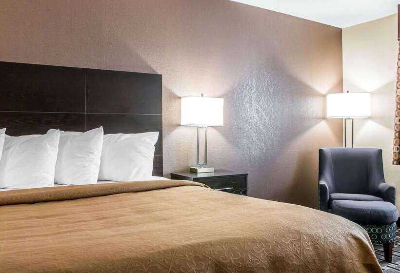 هتل Quality Inn Grand Rapids Southbyron Center