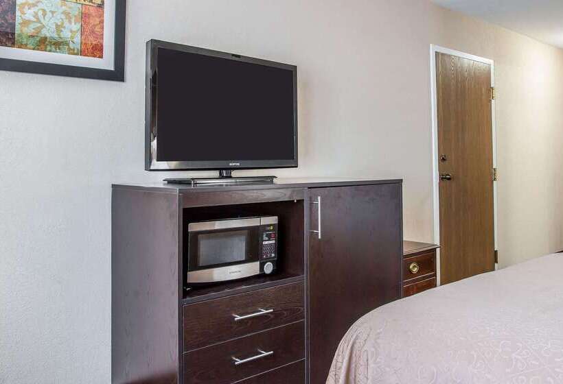 هتل Quality Inn Grand Rapids Southbyron Center