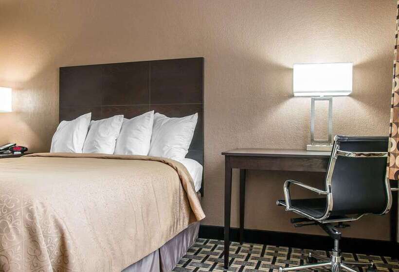 هتل Quality Inn Grand Rapids Southbyron Center