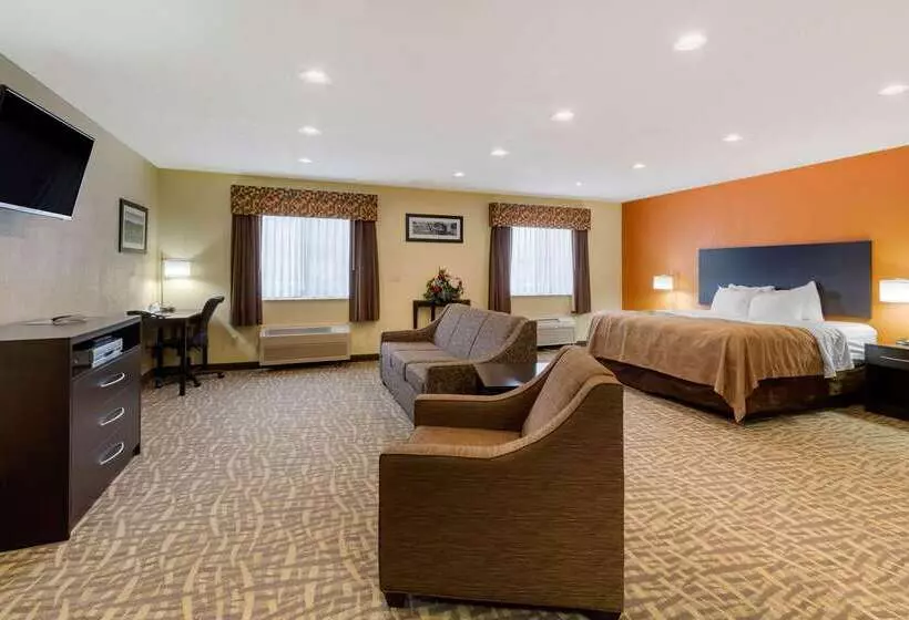 בית מלון כפרי Quality Inn