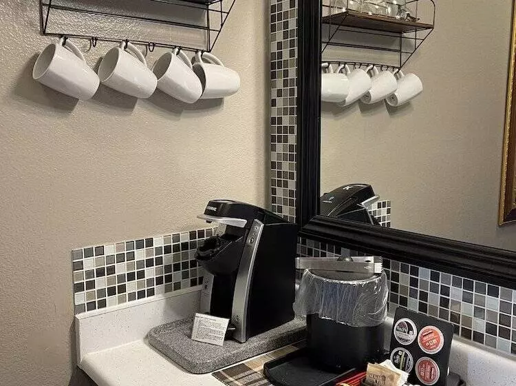 酒店 The Alder Inn