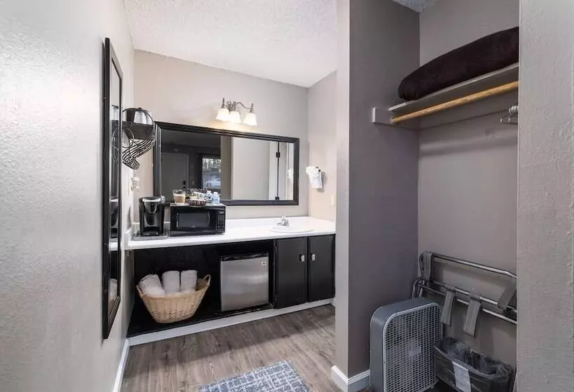 酒店 The Alder Inn