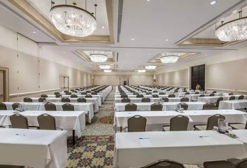 酒店 The Antlers, A Wyndham