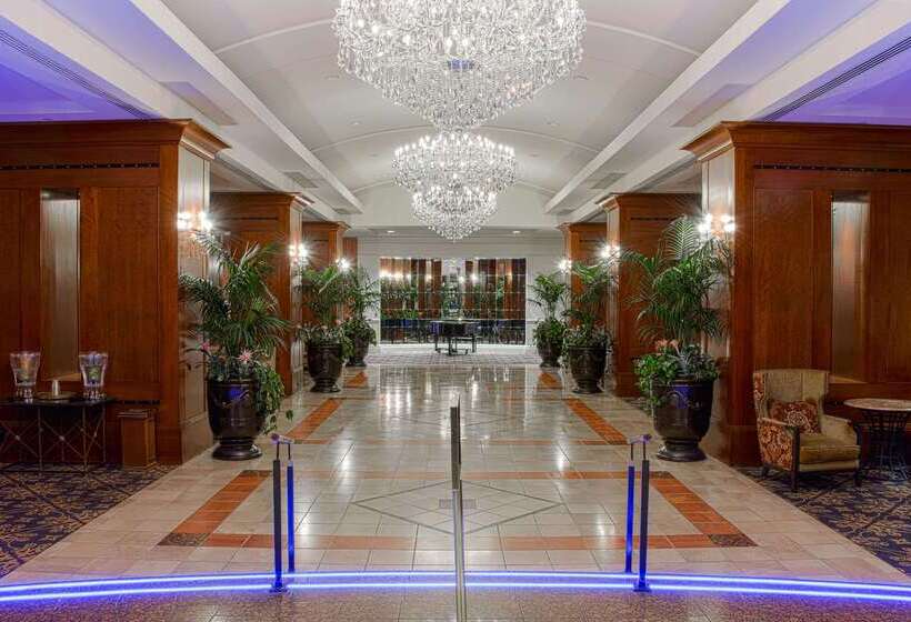 هتل The Antlers, A Wyndham