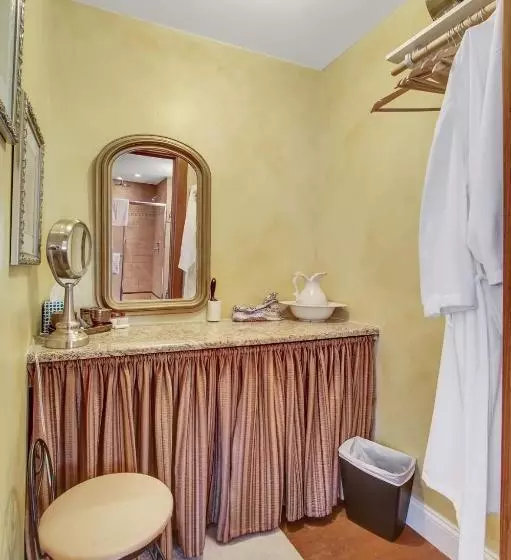 هتل The Australian Walkabout Inn Bed & Breakfast