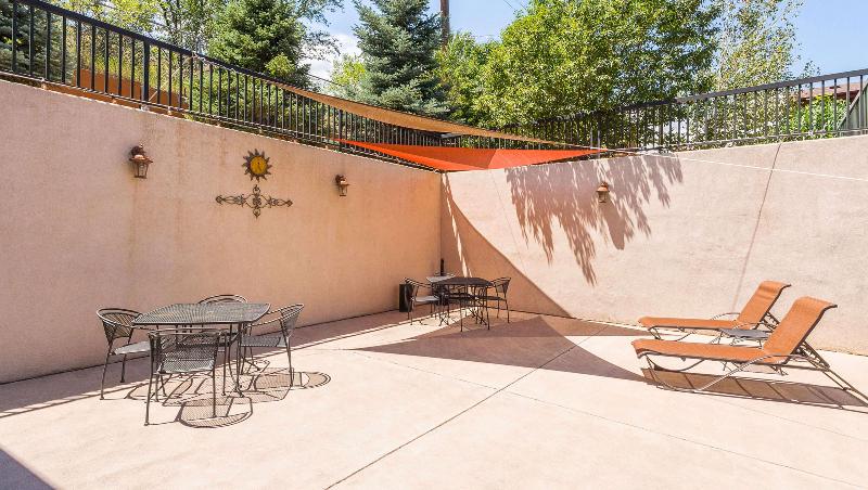 Мотель Magnuson Grand Pikes Peak