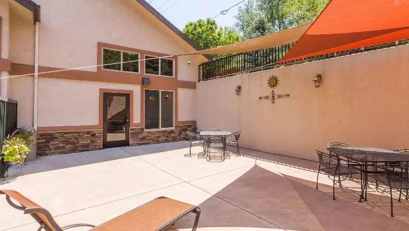 מוטל Magnuson Grand Pikes Peak