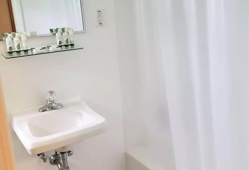 مُتل Magnuson  Wauseon