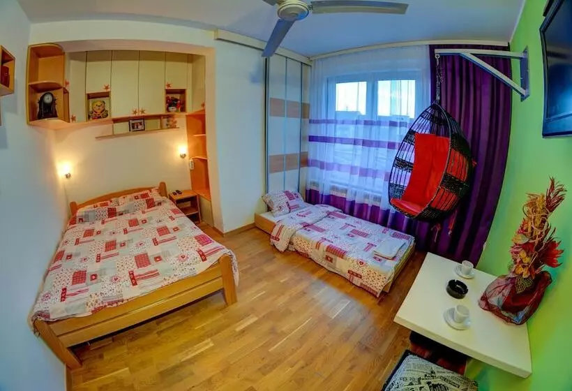 Retkeilymaja Rooms And Apartments S