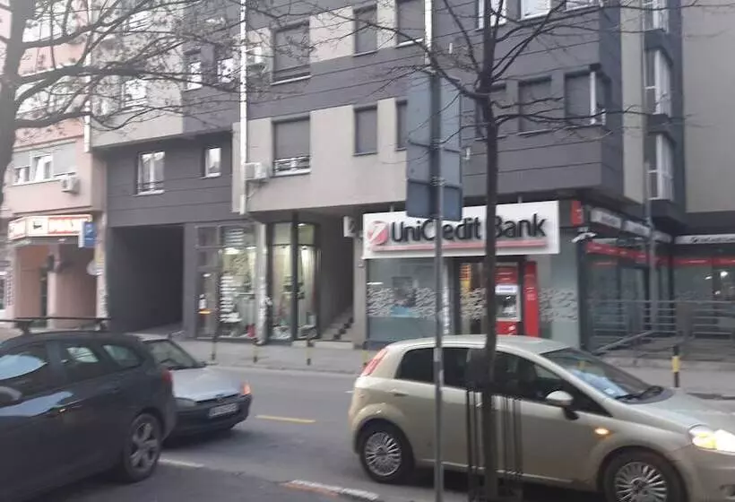 Retkeilymaja Rooms And Apartments S