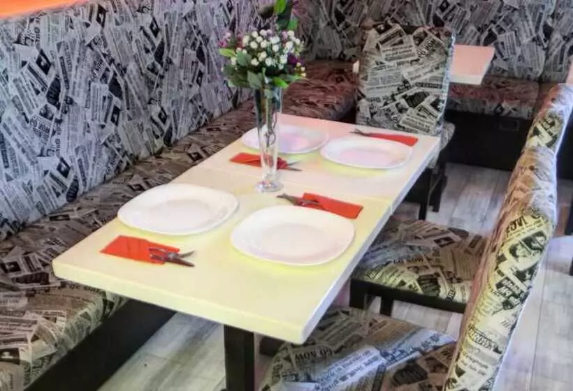 Retkeilymaja Rooms And Apartments S