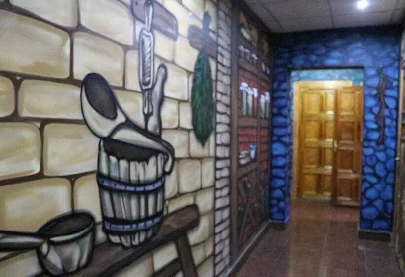 Gostiny Dvor Hotel   Hostel