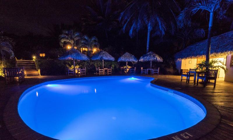 酒店 Etu Moana Boutique Beach Villas Adults Only