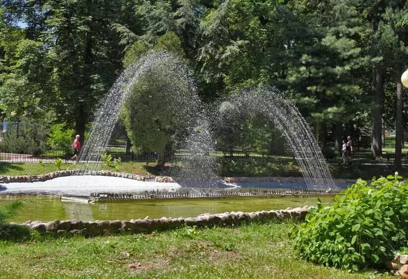 Hotelli Nowy Zdrój Centrum Zdrowia I Wypoczynku