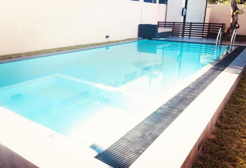 Hôtel So What Boutique