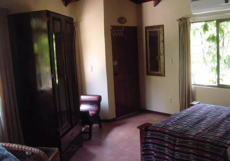 ペンション Coyaba Tropical Elegant Adult Guesthouse