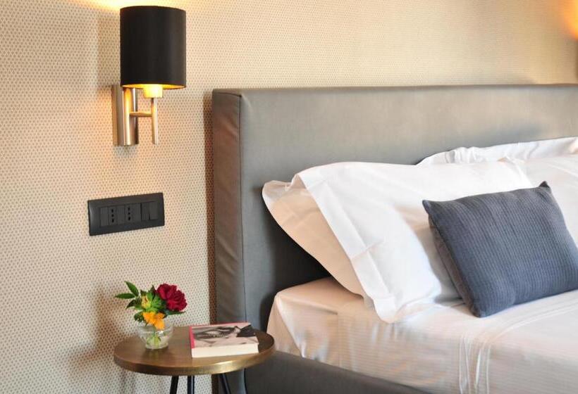 پانسیون Piccola Navona Roof Garden