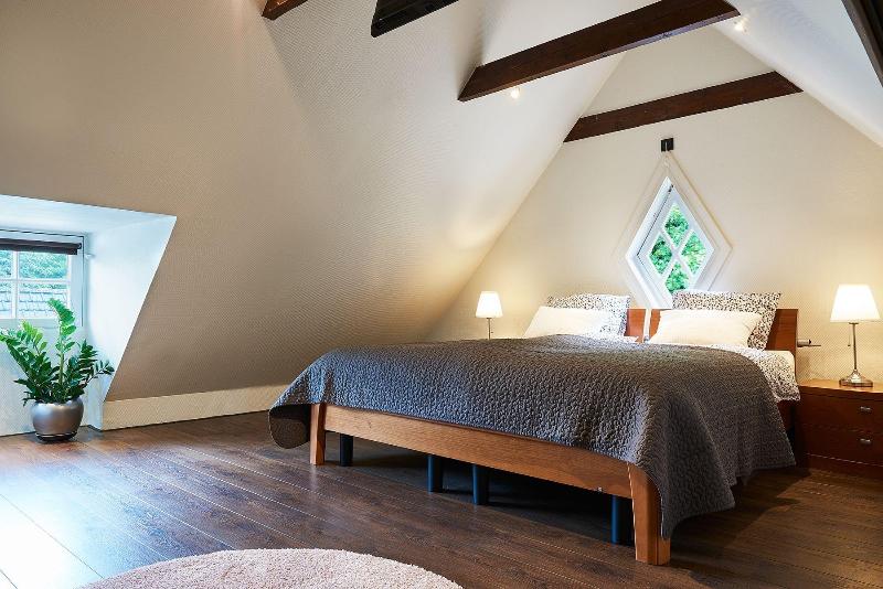 مبيت وإفطار Guesthouse Villa Emmen