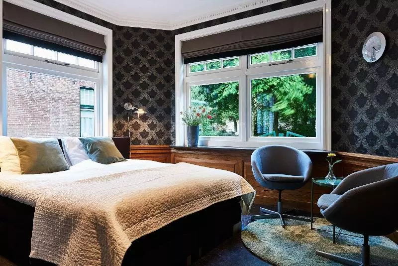 Aamiaismajoitus (B&B) Guesthouse Villa Emmen