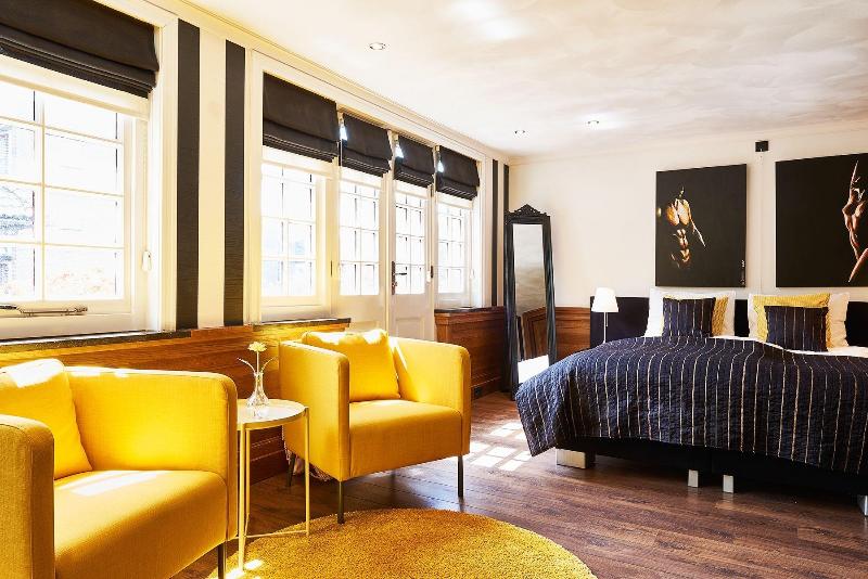 مبيت وإفطار Guesthouse Villa Emmen