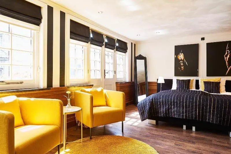 Aamiaismajoitus (B&B) Guesthouse Villa Emmen