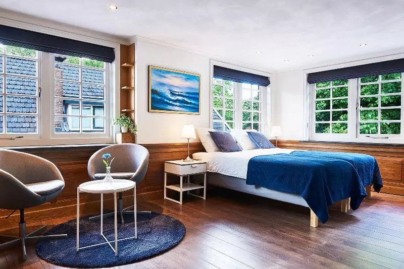 Aamiaismajoitus (B&B) Guesthouse Villa Emmen