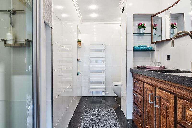 مبيت وإفطار Guesthouse Villa Emmen