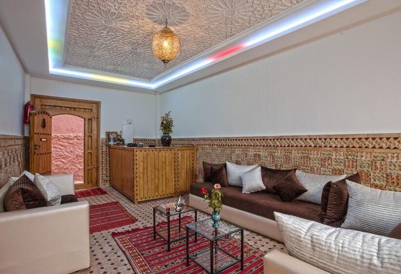 Hostel Amour D Auberge