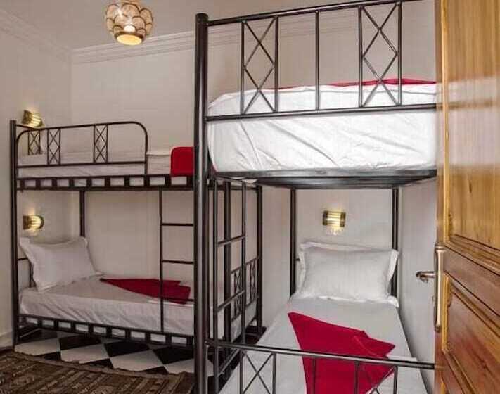 Hostel Amour D Auberge