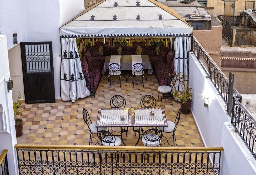 Hostel Amour D Auberge