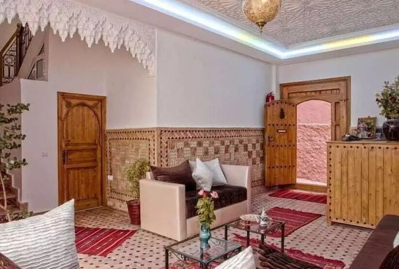 Hostel Amour D Auberge