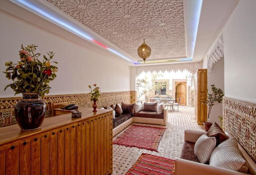 Hostel Amour D Auberge