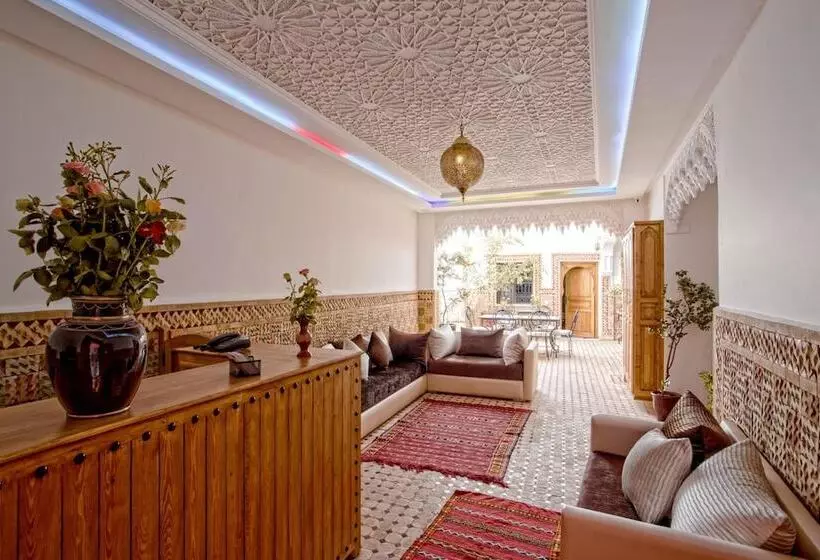 Hostel Amour D Auberge