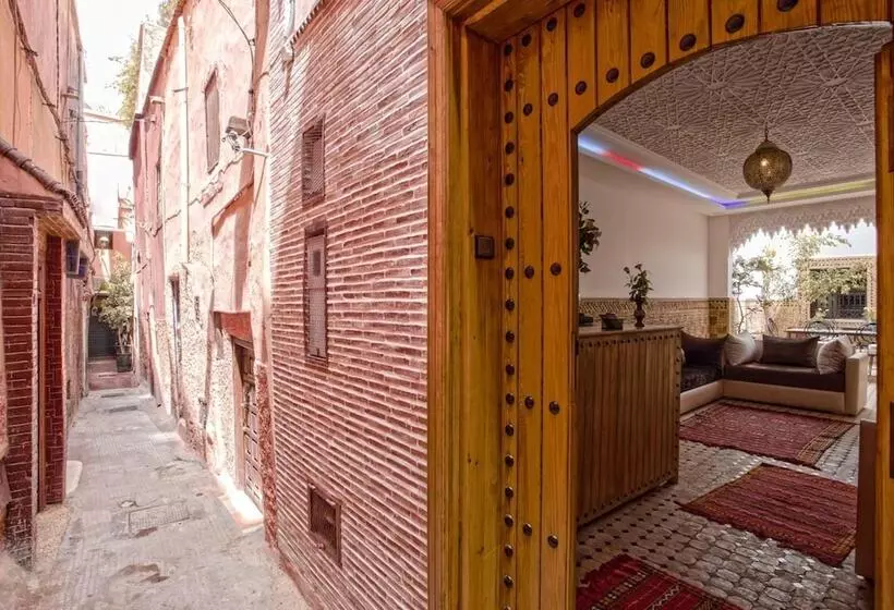 Hostel Amour D Auberge