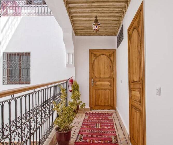 Hostel Amour D Auberge