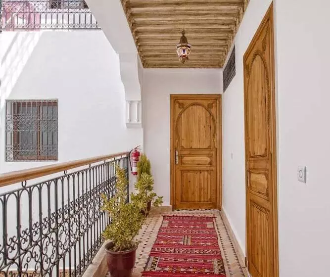 Hostel Amour D Auberge