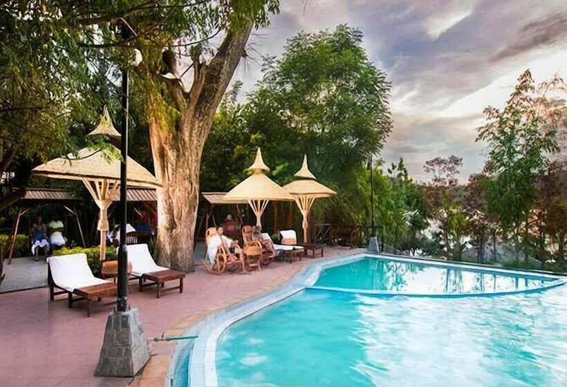 هتل Liesak Resort