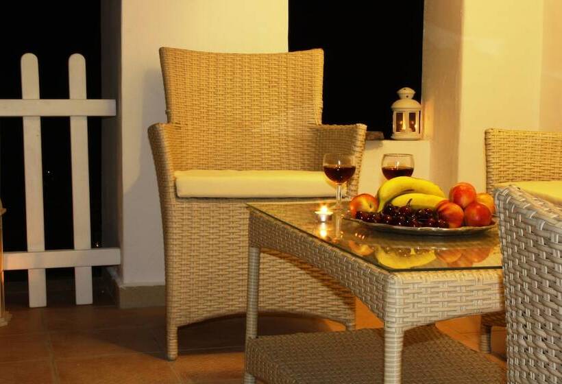 Hotel Mariakis Luxury Studios