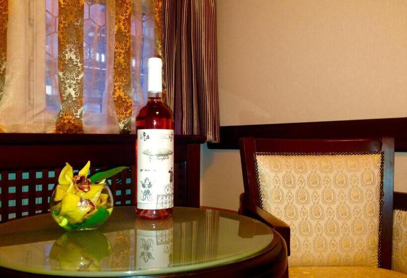 בית מלון כפרי Vila Economat