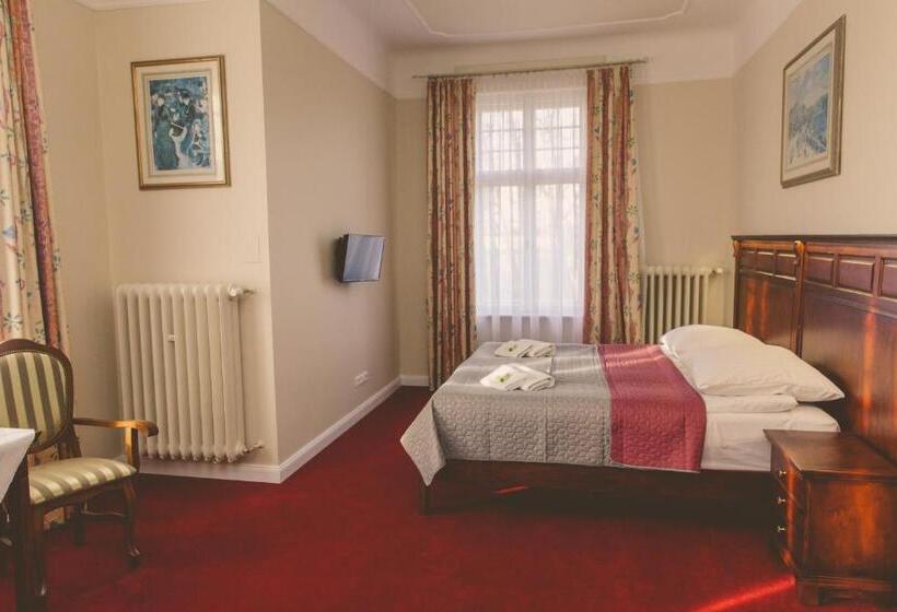 فندق Willa Starosty