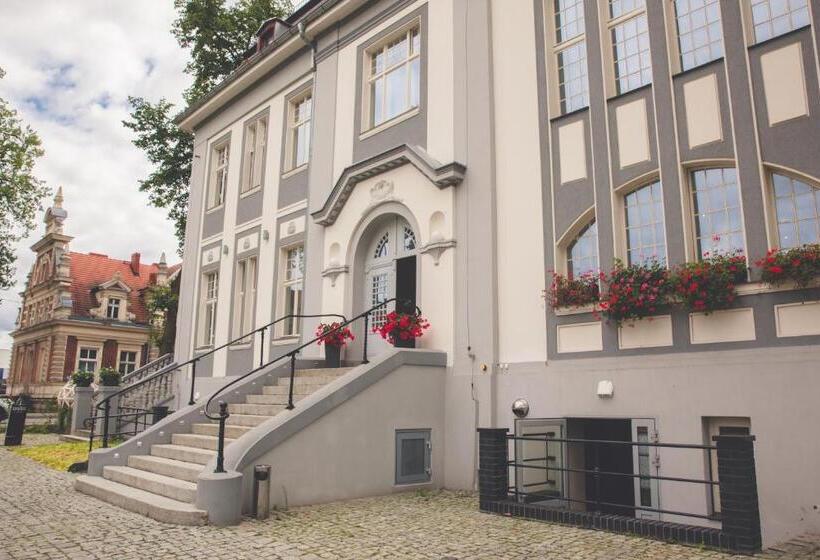 فندق Willa Starosty