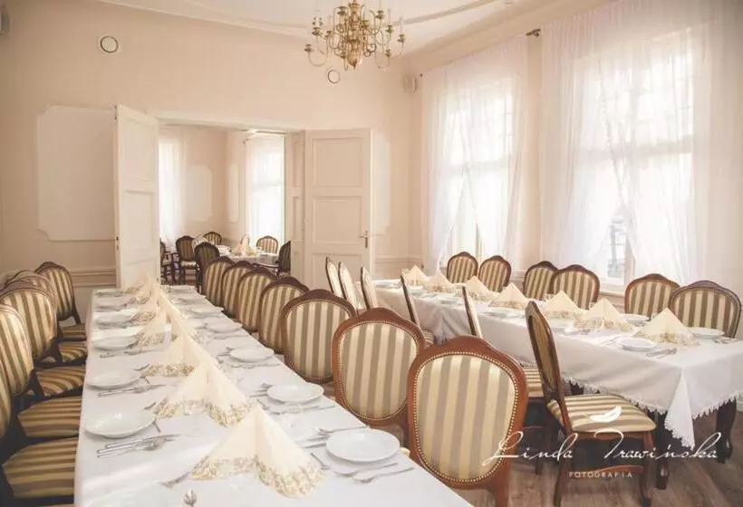 هتل Willa Starosty