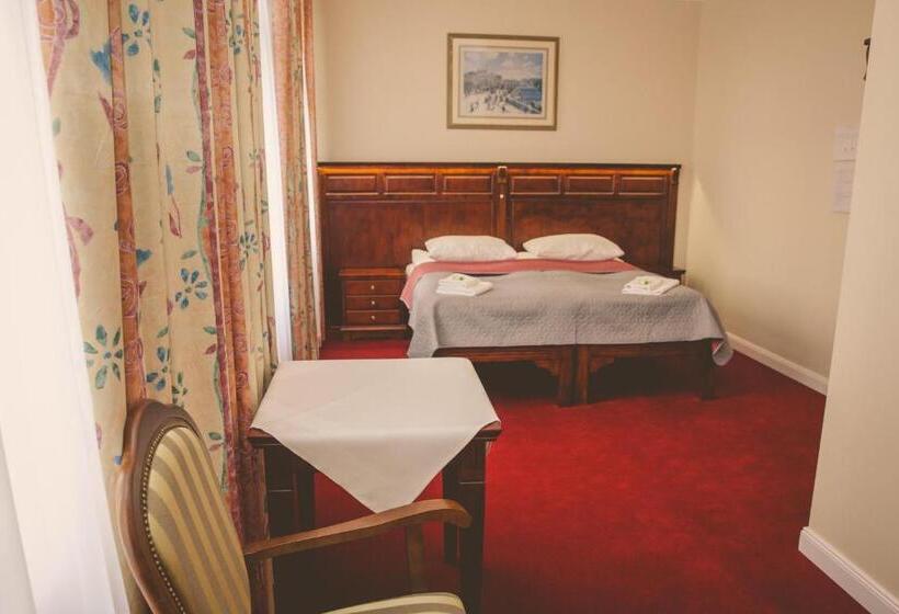 فندق Willa Starosty