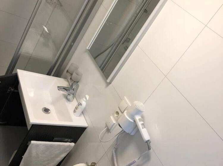 Pensão Gästehaus Alwin Diebold 5 Gehminuten Zum Europapark