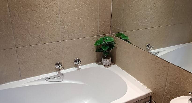 פנסיון Happy Homes Imhoffs Gift