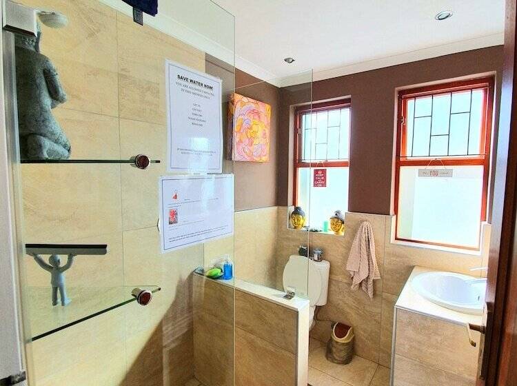 פנסיון Happy Homes Imhoffs Gift